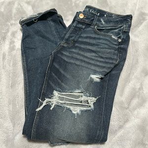 AE American Eagle Button fly Tom girl jeans